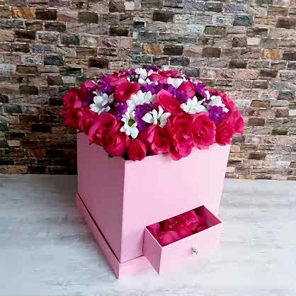 Pembe Çekmeceli Kutu